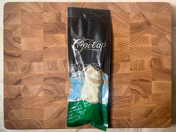 Сыр 100 гр ГОРНЫЙ СЫРОВАР (Косичка с укропом и чесноком) в Дмитровграде