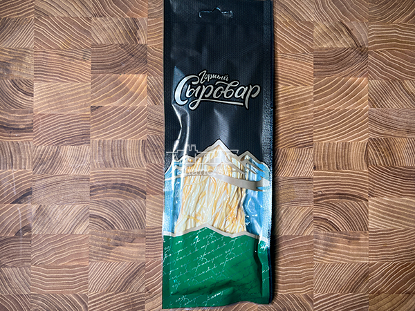 Сыр 60 гр ГОРНЫЙ СЫРОВАР (Паутинка копчёная) в Дмитровграде